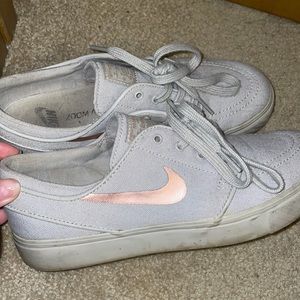Size 5 Nikes